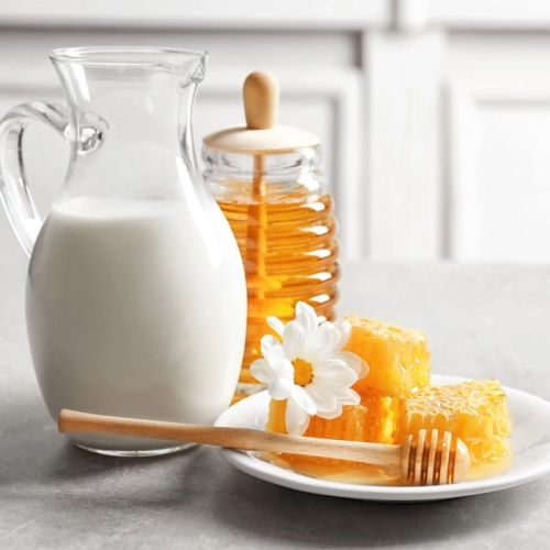 ZAPACH DO ŚWIEC - Milk & honey